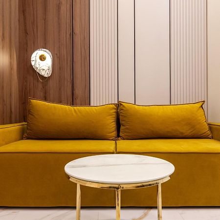 شقة Leogrand Jacuzzi On Malaniuka 2 إلفيف المظهر الخارجي الصورة