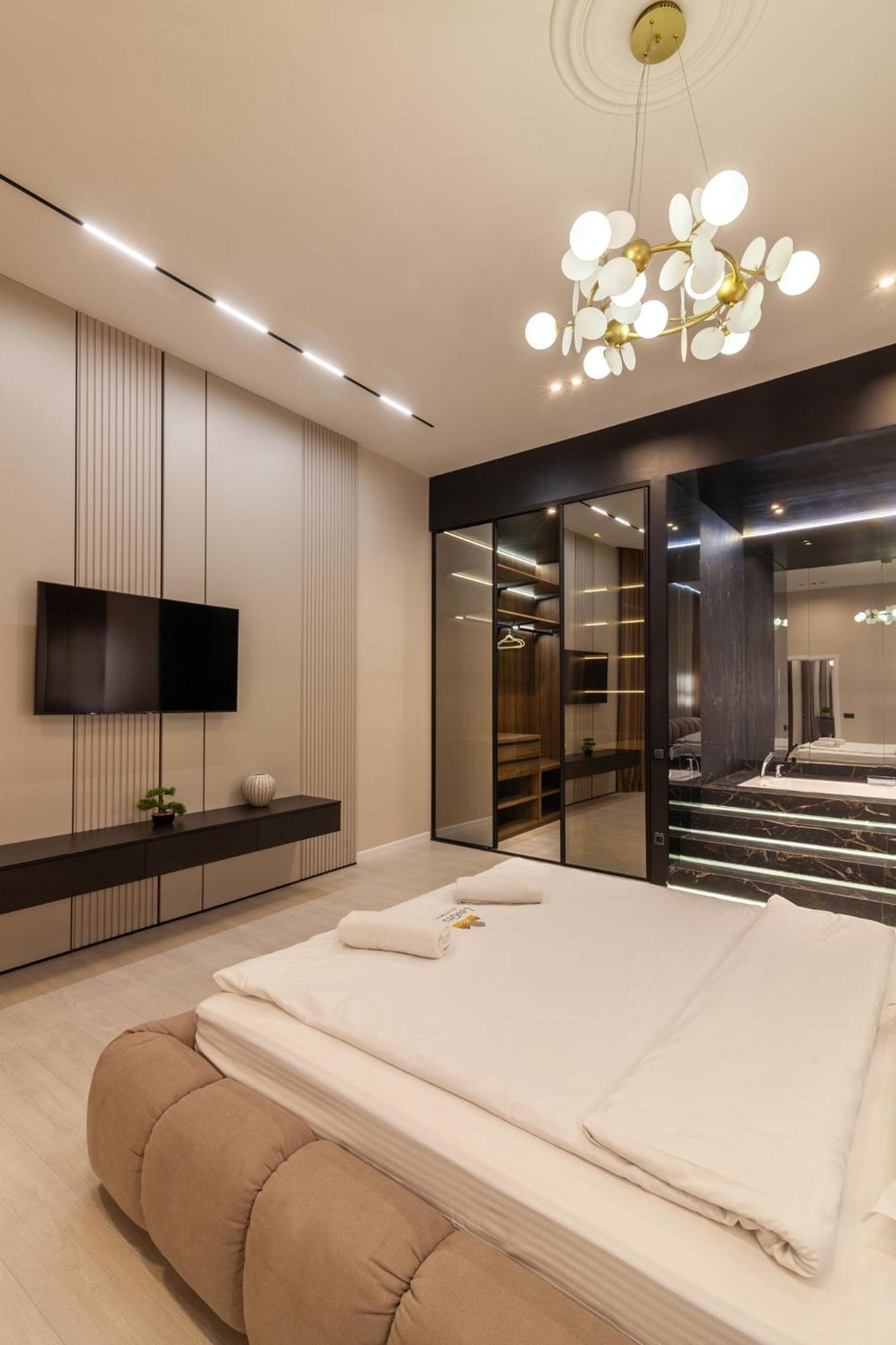 شقة Leogrand Jacuzzi On Malaniuka 2 إلفيف المظهر الخارجي الصورة
