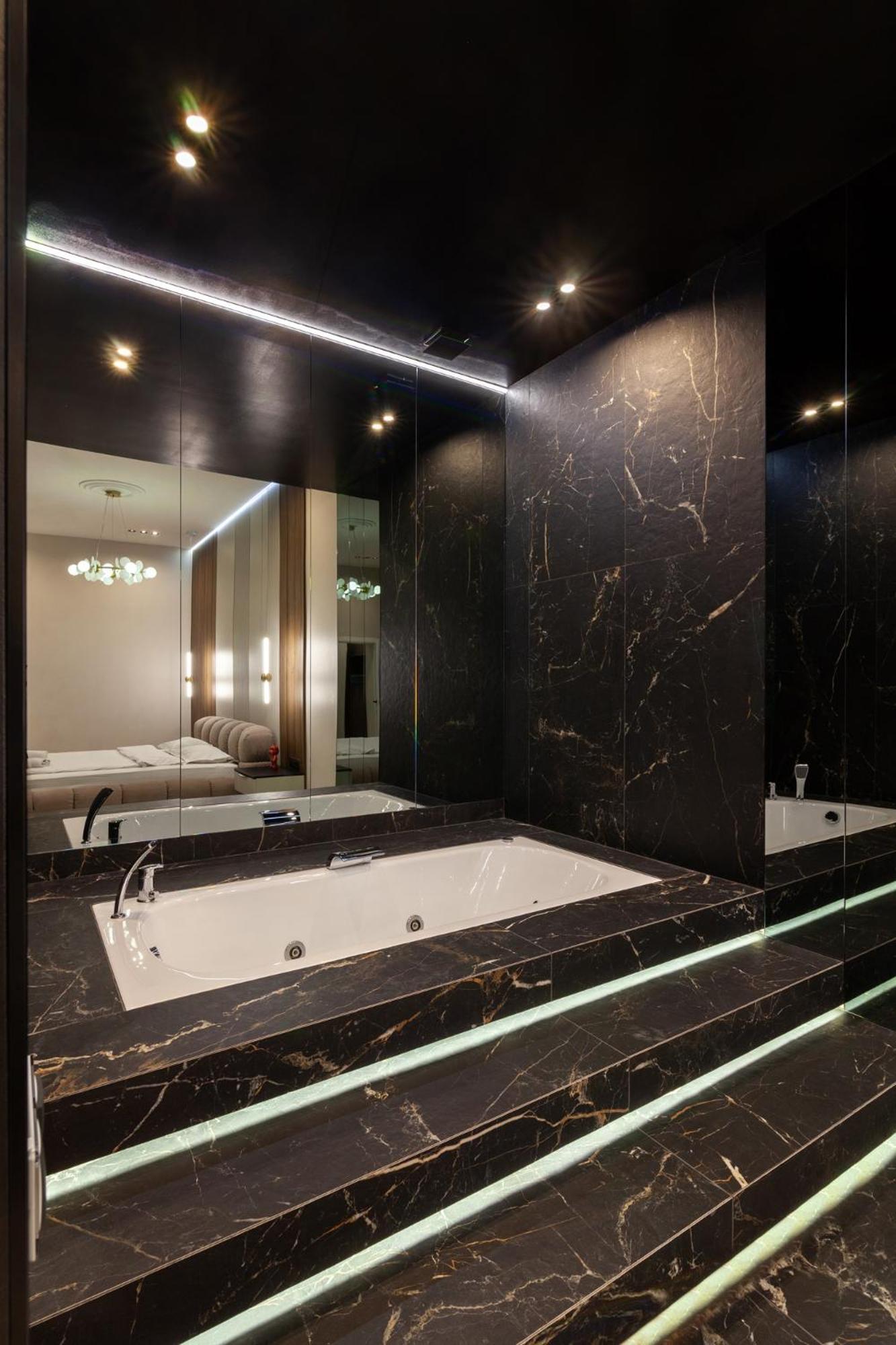 شقة Leogrand Jacuzzi On Malaniuka 2 إلفيف المظهر الخارجي الصورة