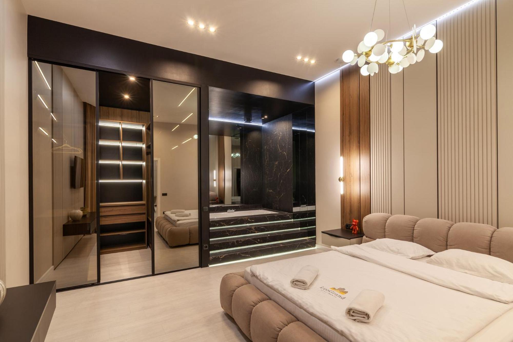 شقة Leogrand Jacuzzi On Malaniuka 2 إلفيف المظهر الخارجي الصورة